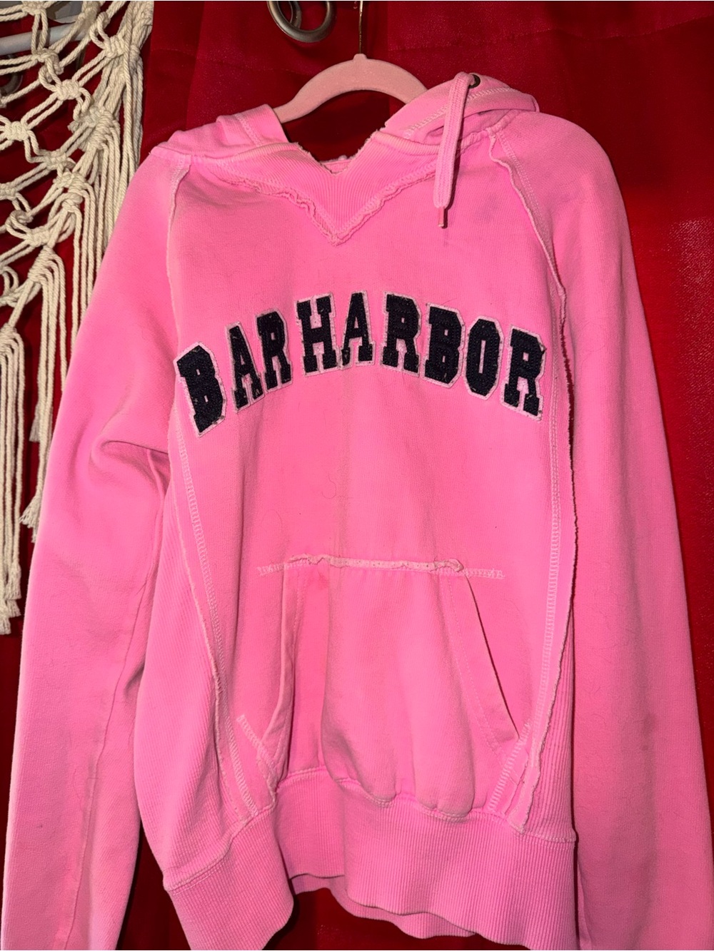 Vintage Bar Harbor pink pullover hoodie in a women’s (Small)